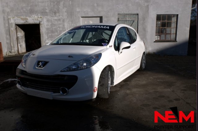 Teamet har købt en tidligere løbsvindende Peugeot 207
(Foto: O-Motorsport)